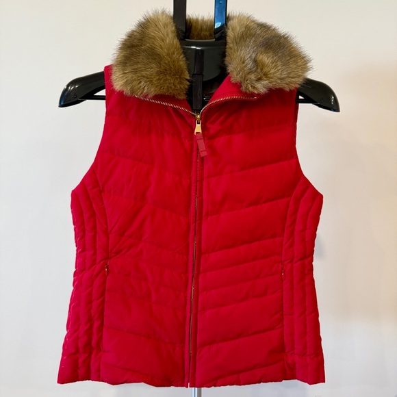 Talbots Red Down Quilted Vest with Faux Fur Detachable Collar - Women’s S - Picture 1 of 9